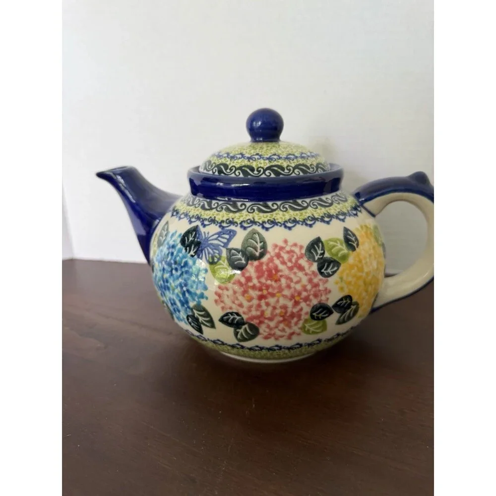 Uno Alla Volta Polish Pottery Teapot By Arek and Ewa Of Brzeg ~ Hydrangea Haven